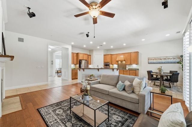 2159 Knollwood Ct, Manteca, CA 95336