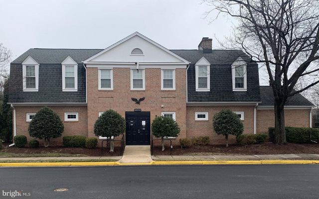 14487 SAINT GERMAIN DR, Centreville, VA 20121