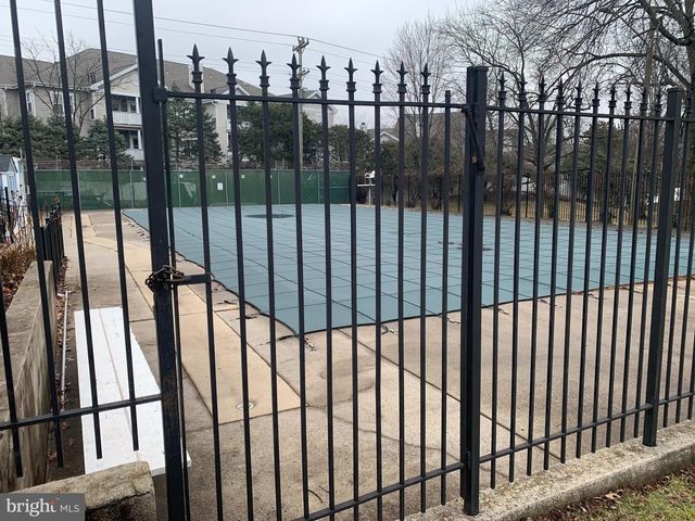 14487 SAINT GERMAIN DR, Centreville, VA 20121