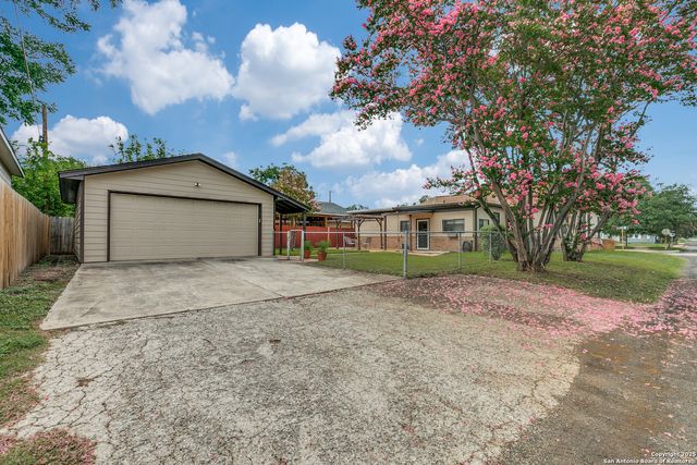 457 N Park Blvd, San Antonio, TX 78204