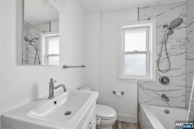 174 Phelps Avenue, Bergenfield, NJ 07621
