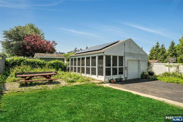 174 Phelps Avenue, Bergenfield, NJ 07621