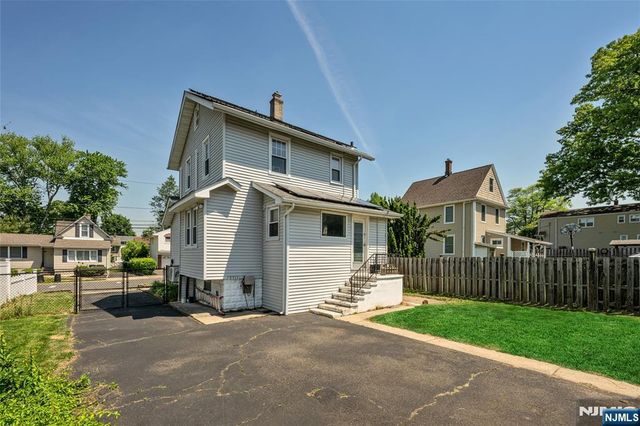 174 Phelps Avenue, Bergenfield, NJ 07621