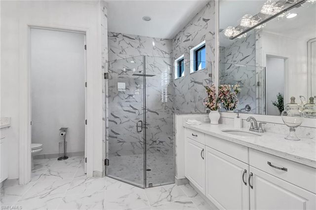 9264 Glenforest DR, Naples, FL 34120