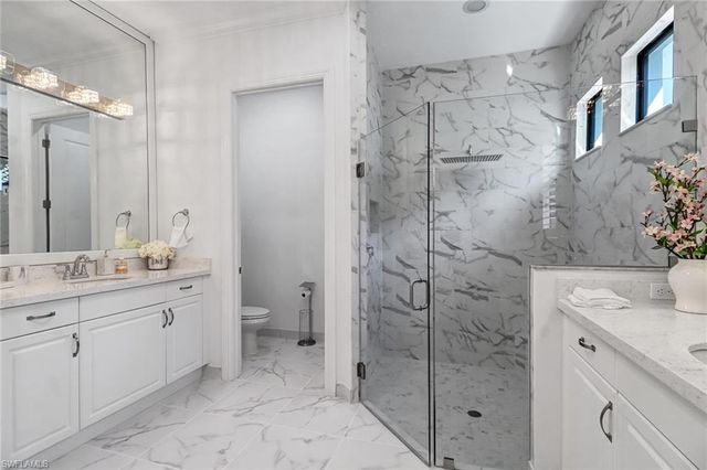 9264 Glenforest DR, Naples, FL 34120