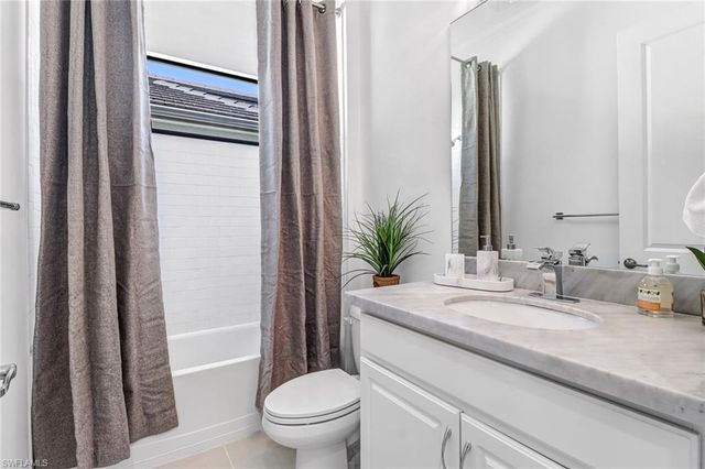 9264 Glenforest DR, Naples, FL 34120