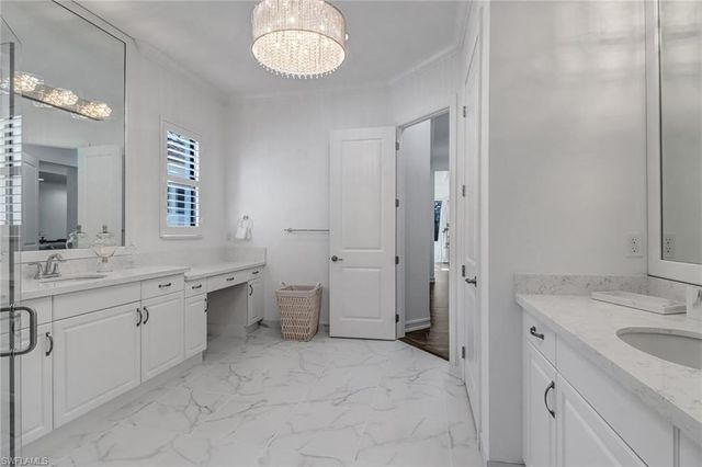 9264 Glenforest DR, Naples, FL 34120