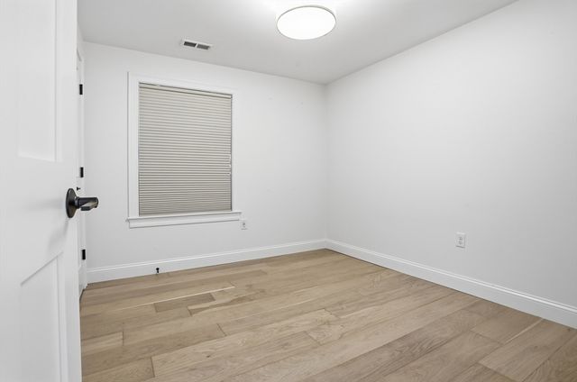 14 Temi Road, Chelmsford, MA 01824