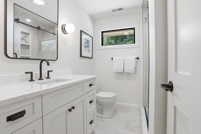 14 Temi Road, Chelmsford, MA 01824