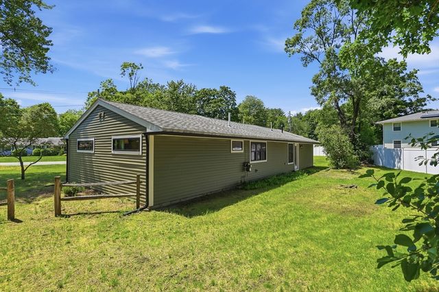 14 Temi Road, Chelmsford, MA 01824