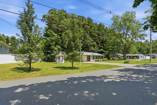 14 Temi Road, Chelmsford, MA 01824
