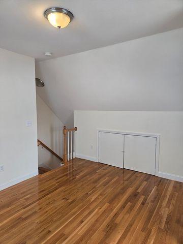 569 Adams 1, Milton, MA 02186