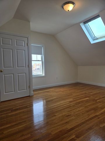 569 Adams 1, Milton, MA 02186