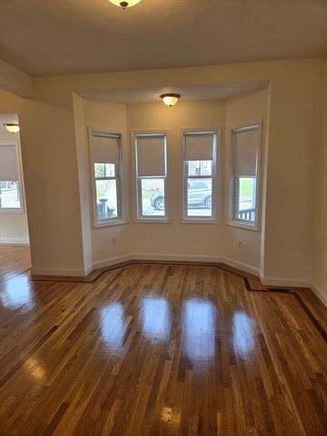 569 Adams 1, Milton, MA 02186