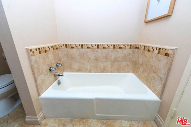 6001 Canterbury Drive 303, Culver City, CA 90230