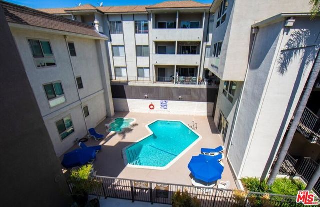 6001 Canterbury Drive 303, Culver City, CA 90230