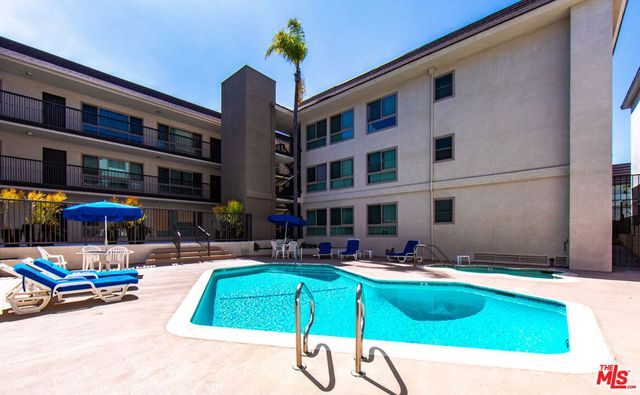 6001 Canterbury Drive 303, Culver City, CA 90230