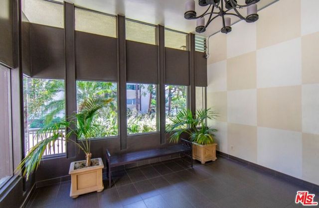 6001 Canterbury Drive 303, Culver City, CA 90230