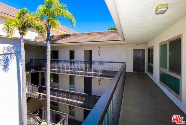 6001 Canterbury Drive 303, Culver City, CA 90230