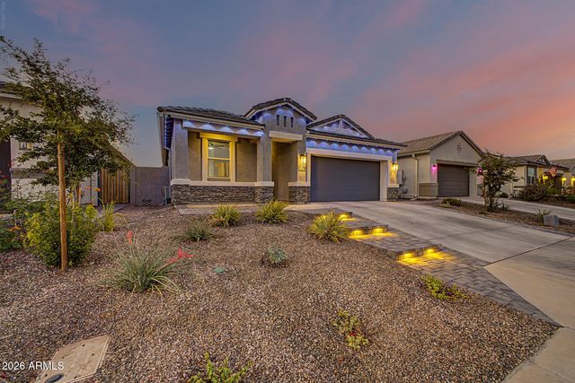 2516 W SEAVER Avenue, Apache Junction, AZ 85120
