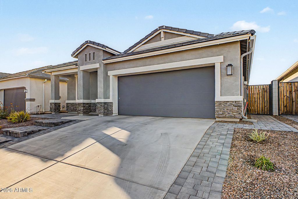 2516 W SEAVER Avenue, Apache Junction, AZ 85120 — photo 3