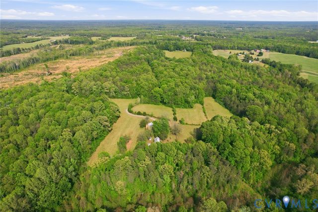 18107 Lucy Ln, Montpelier, VA 23192