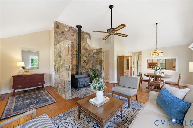 18107 Lucy Ln, Montpelier, VA 23192