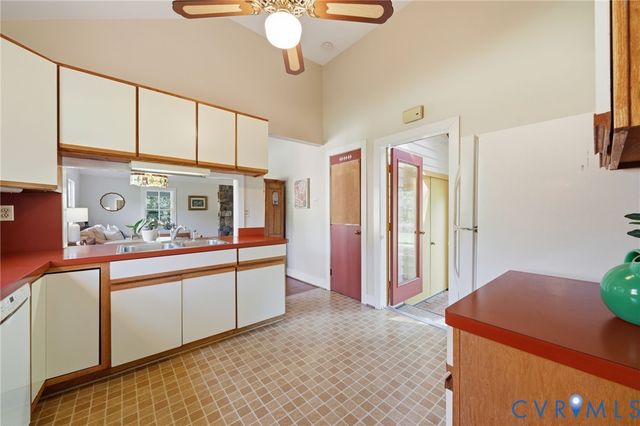 18107 Lucy Ln, Montpelier, VA 23192