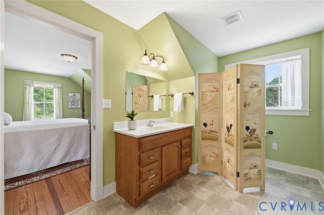 18107 Lucy Ln, Montpelier, VA 23192