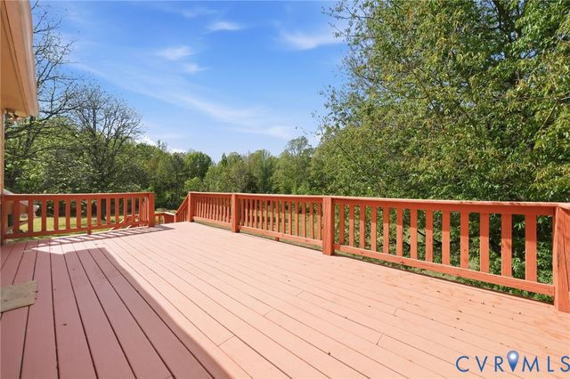 18107 Lucy Ln, Montpelier, VA 23192