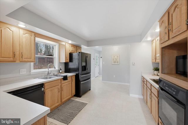 845 WHITMER RD, Shenandoah Junction, WV 25442