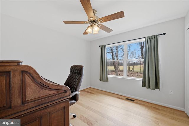 845 WHITMER RD, Shenandoah Junction, WV 25442