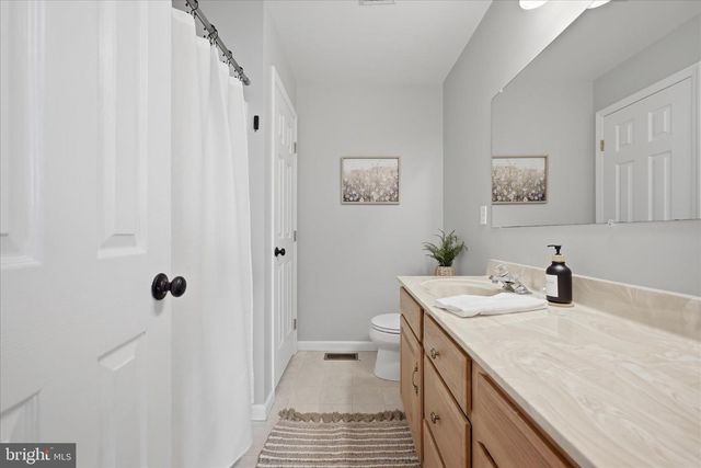 845 WHITMER RD, Shenandoah Junction, WV 25442