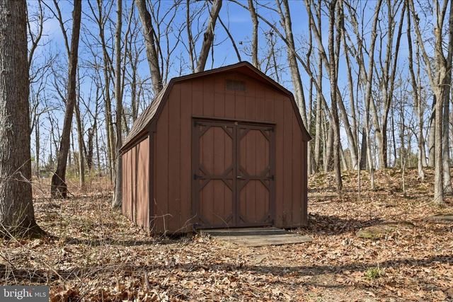 845 WHITMER RD, Shenandoah Junction, WV 25442