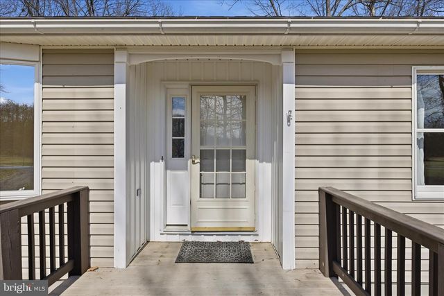 845 WHITMER RD, Shenandoah Junction, WV 25442