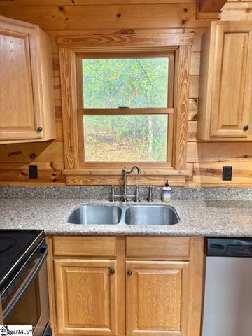 17 River Rock Court, Cleveland, SC 29635