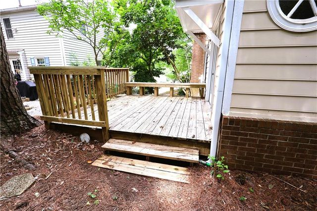 1359 Oakengate Drive, Stone Mountain, GA 30083
