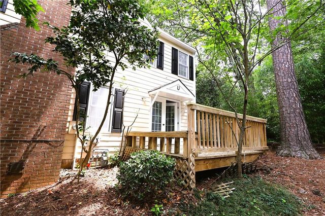 1359 Oakengate Drive, Stone Mountain, GA 30083