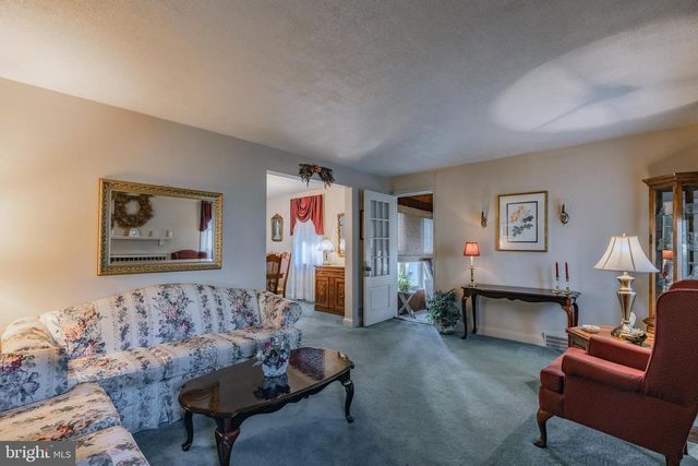 2605 WOODLEIGH RD, Havertown, PA 19083