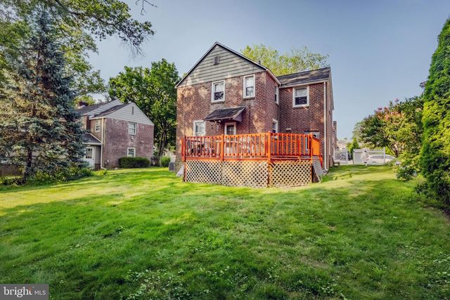 2605 WOODLEIGH RD, Havertown, PA 19083