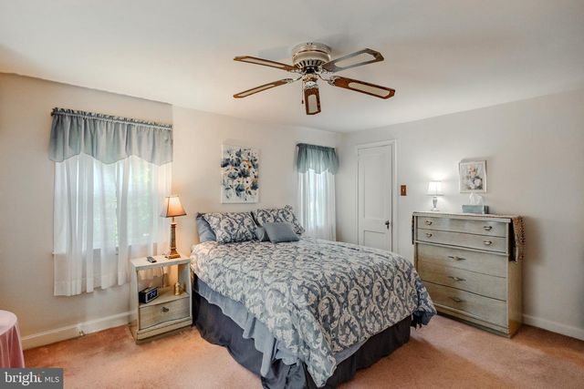 2605 WOODLEIGH RD, Havertown, PA 19083