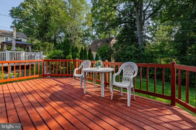 2605 WOODLEIGH RD, Havertown, PA 19083