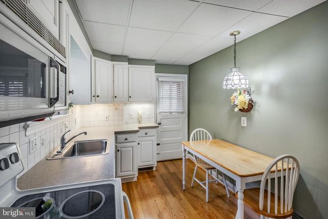 2605 WOODLEIGH RD, Havertown, PA 19083