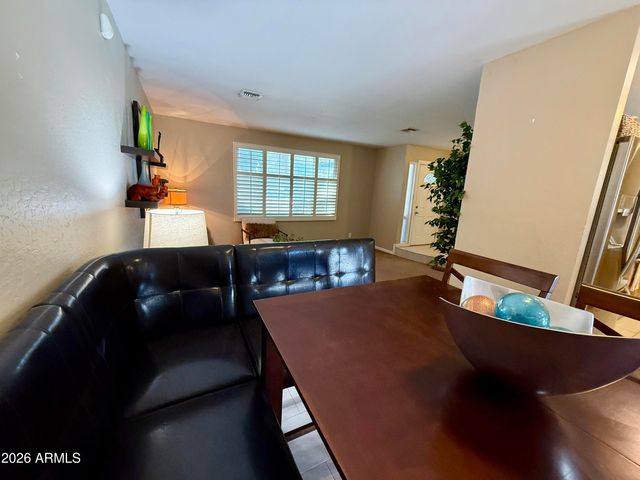 6756 S Oak Street, Tempe, AZ 85283