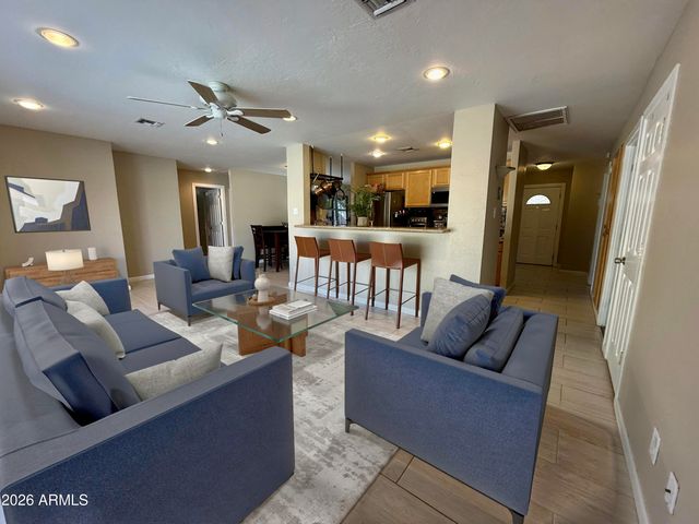 6756 S Oak Street, Tempe, AZ 85283