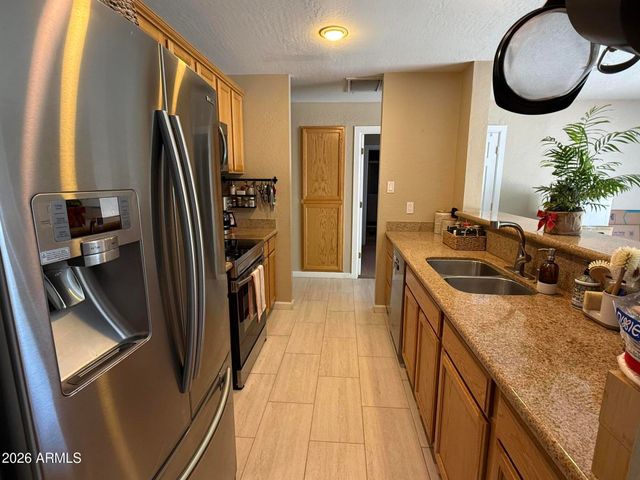 6756 S Oak Street, Tempe, AZ 85283