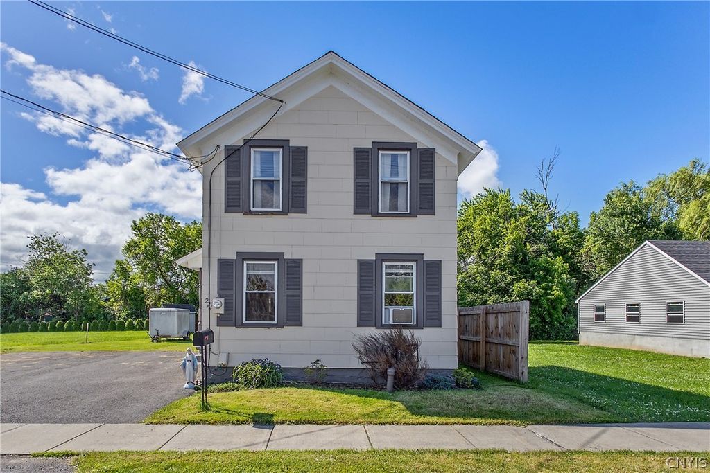 224 East 1st Street, Dewitt, NY 13057