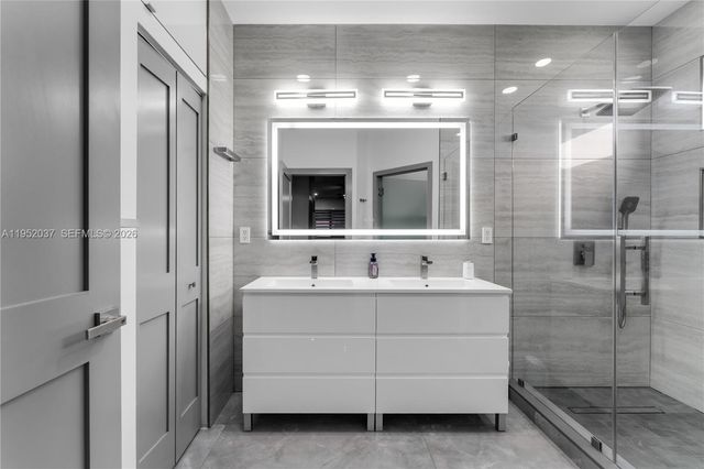 12716 SW 224th St, Miami, FL 33170