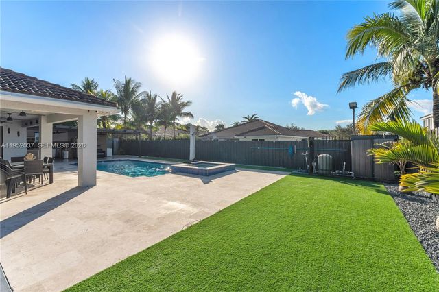 12716 SW 224th St, Miami, FL 33170