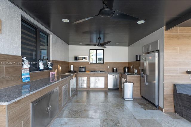 12716 SW 224th St, Miami, FL 33170